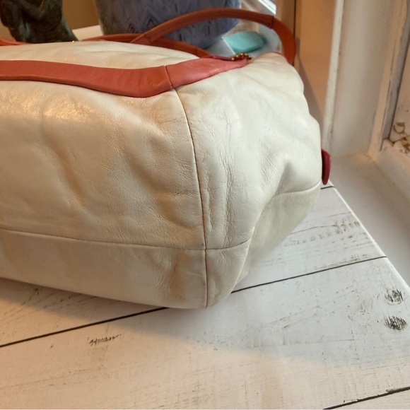 COACH | Cricket Leather Satchel, White with Coral Trim (2009) #13602 - Picture 11 of 17